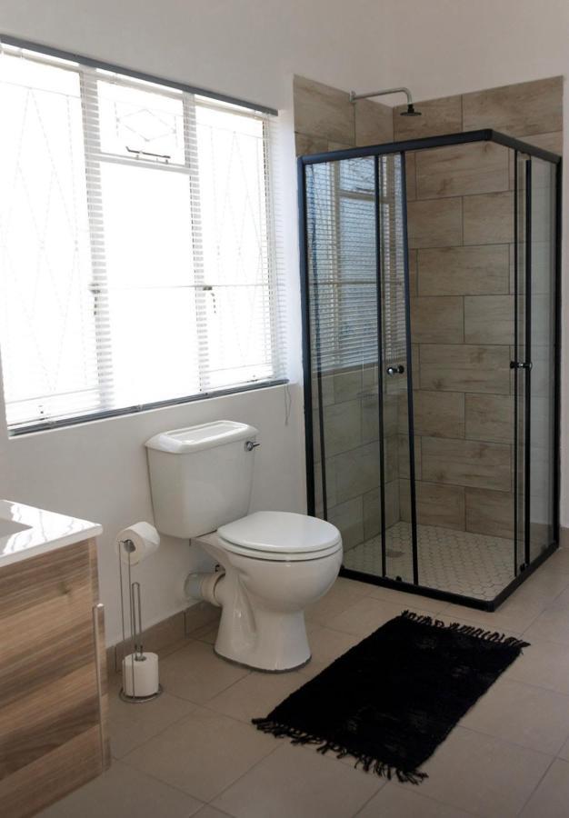 Cradock Guest House & Self Catering ภายนอก รูปภาพ