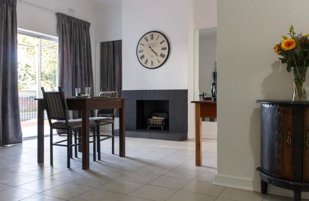 Cradock Guest House & Self Catering ภายนอก รูปภาพ